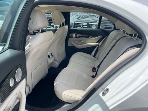 Used 2023 Mercedes-Benz E 450 4MATIC Sedan image 5