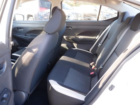 Certified 2022 Nissan Versa SV image 35