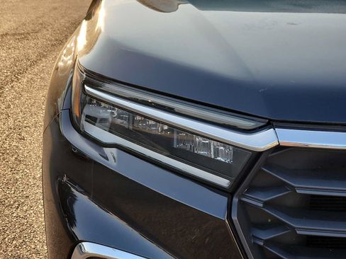 Used 2023 Honda Pilot EX-L image 2
