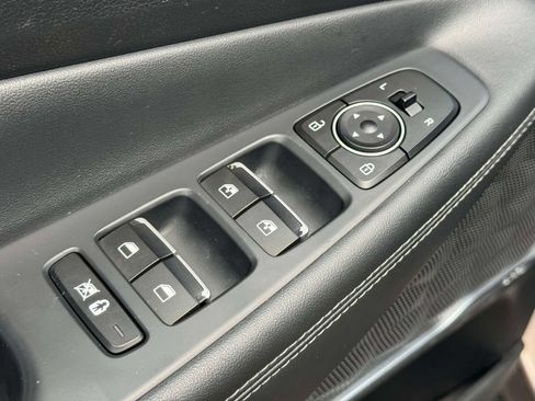Used 2020 Hyundai Santa Fe SEL AWD/4WD image 17