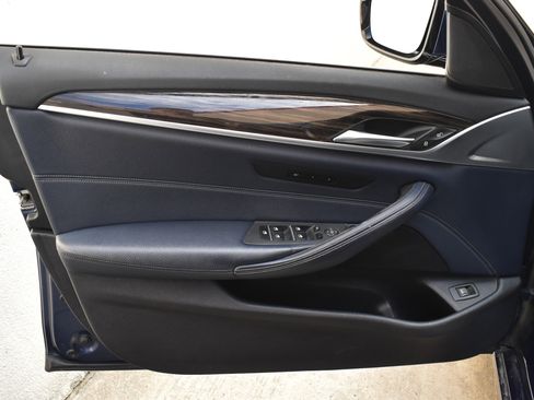 Used 2019 BMW 530i xDrive w/ Convenience Package image 22