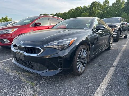 Used 2018 Kia Stinger Premium AWD/4WD image 3