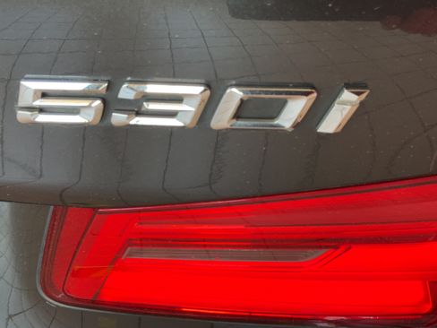 Used 2017 BMW 530i xDrive AWD/4WD image 50
