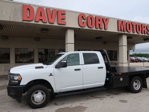 Used 2024 RAM 3500 Tradesman w/ Max Tow Package RWD image 1
