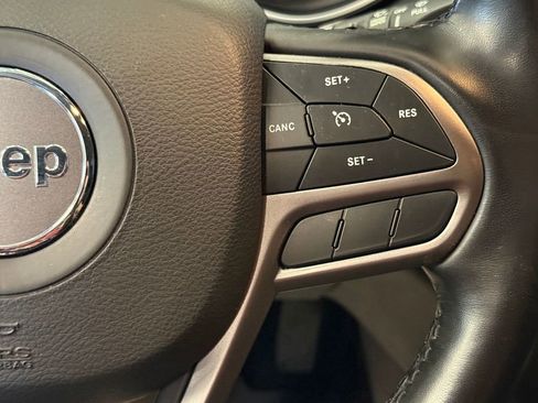 Used 2021 Jeep Cherokee Latitude Lux AWD/4WD image 12