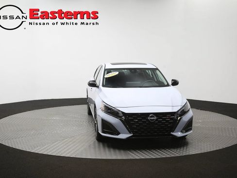 Used 2023 Nissan Altima 2.5 SR AWD/4WD image 50