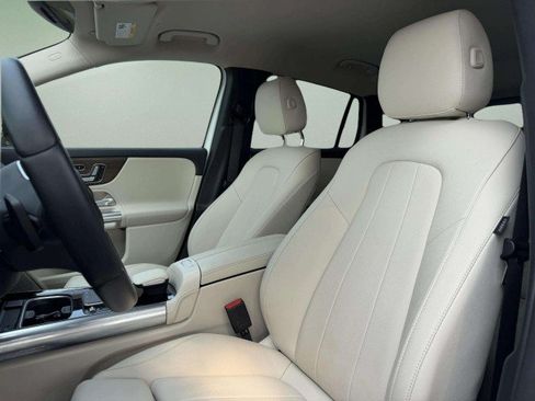 Certified 2023 Mercedes-Benz GLA 250 4MATIC image 18