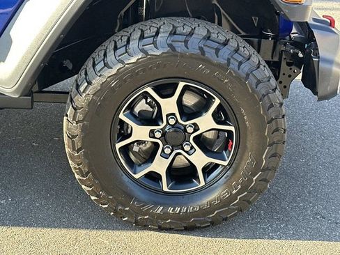 Used 2019 Jeep Wrangler Unlimited Rubicon w/ Dual Top Group image 14