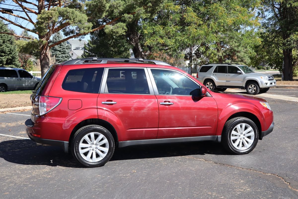 Used 2013 Subaru Forester 2.5X Limited AWD/4WD image 5