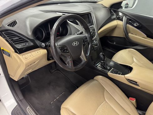 Used 2013 Hyundai Azera w/ Technology Pkg FWD image 8
