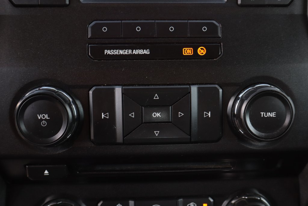 Used 2017 Ford F550 2WD Crew Cab Super Duty image 31