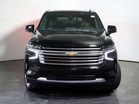 Used 2023 Chevrolet Tahoe High Country w/ Premium Package 2 AWD/4WD image 9