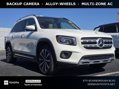 Used 2022 Mercedes-Benz GLB 250 4MATIC image 1