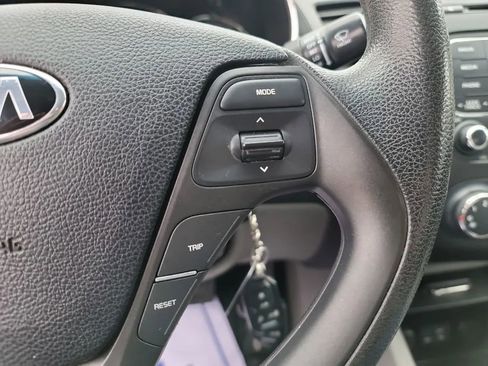 Used 2015 Kia Forte LX FWD image 18