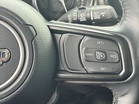 Used 2023 Jeep Wrangler Unlimited w/ Cold Weather Group AWD/4WD image 25