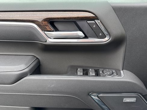 New 2026 GMC Sierra 1500 Elevation w/ Preferred Package AWD/4WD image 12