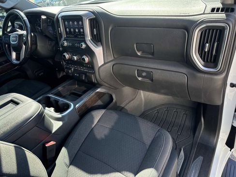 Used 2020 GMC Sierra 1500 Elevation w/ Elevation Value Package image 13