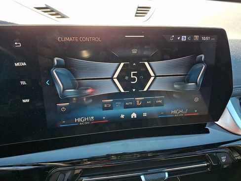 Used 2025 BMW X1 xDrive28i w/ M Sport Package image 16