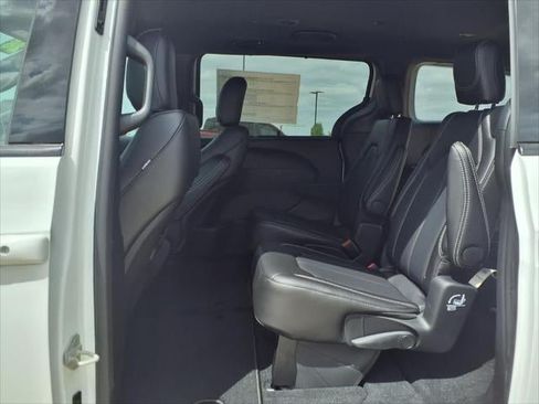 New 2026 Chrysler Pacifica Select w/ S Appearance Package FWD image 50