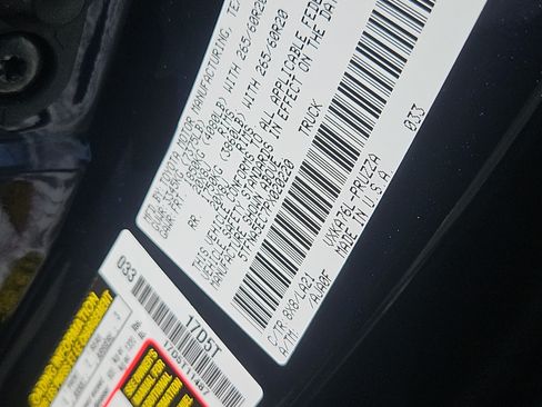 Used 2023 Toyota Tundra Platinum AWD/4WD image 33