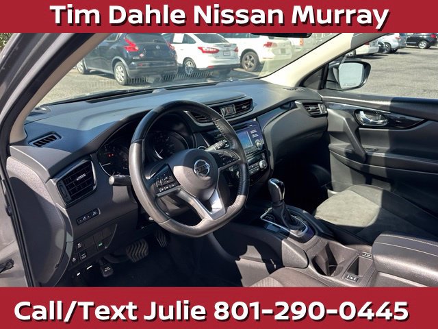 Used 2018 Nissan Rogue Sport SV w/ SV All-Weather Package AWD/4WD image 23