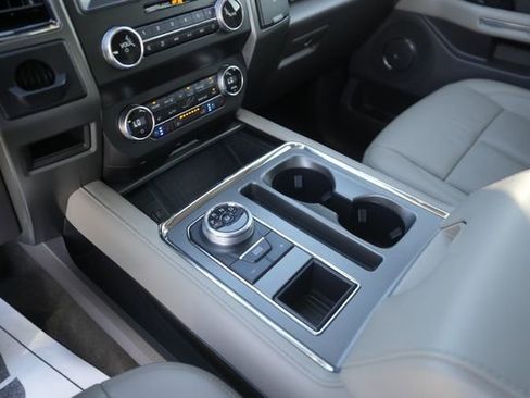 Used 2020 Ford Expedition XLT w/ Equipment Group 202A image 28