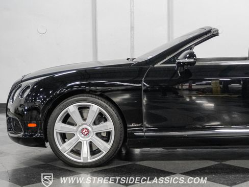 Used 2014 Bentley Continental GT image 24
