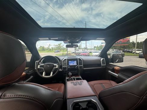 Used 2018 Ford F150 King Ranch w/ Equipment Group 601A Luxury AWD/4WD image 11
