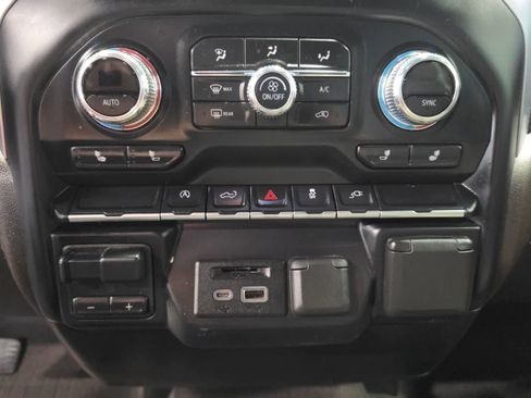 Used 2019 GMC Sierra 1500 SLE w/ SLE Value Package AWD/4WD image 23