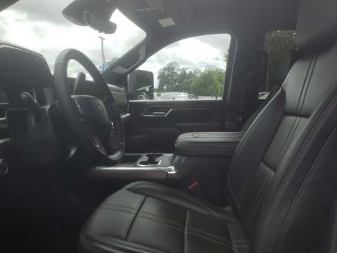 Used 2024 Chevrolet Silverado 2500 High Country w/ Technology Package AWD/4WD image 8