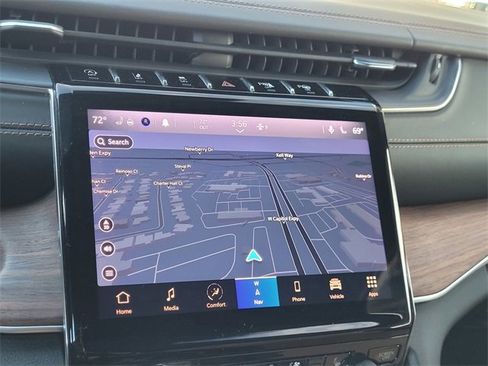 Certified 2021 Jeep Grand Cherokee L Summit w/ Luxury Tech Group V image 9