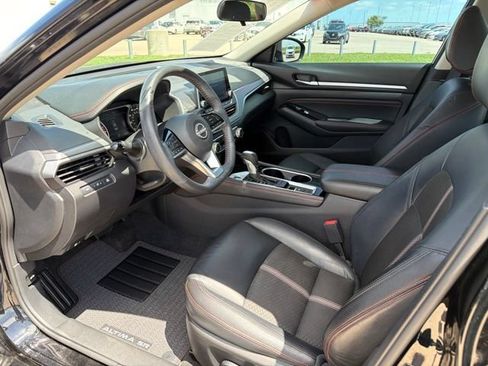 Used 2023 Nissan Altima 2.5 SR AWD/4WD image 16