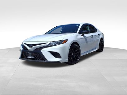 Used 2020 Toyota Camry SE w/ Carpet Mat Package