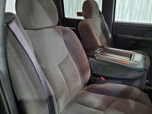 Used 2005 Chevrolet Silverado 1500 LS w/ Light Duty Power Package image 40