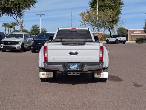 Used 2019 Ford F350 Lariat image 5