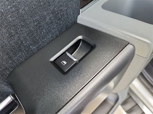 Used 2022 Ford F150 Lariat w/ Max Trailer Tow Package image 10