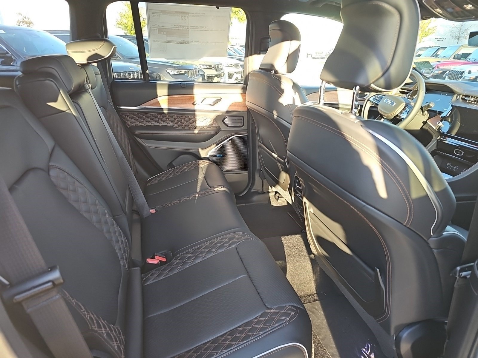 New 2027 Jeep Grand Cherokee Summit AWD/4WD image 14