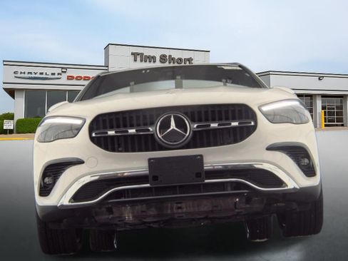 Used 2025 Mercedes-Benz GLA 250 4MATIC image 2