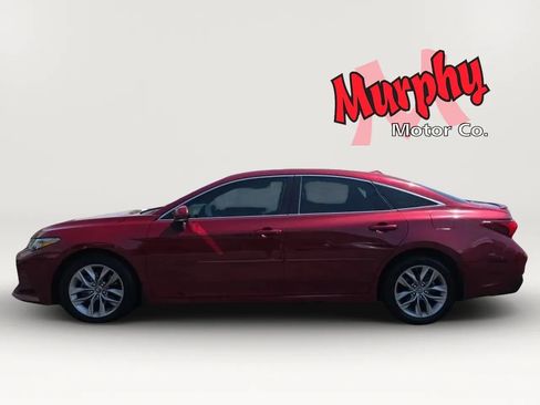 Used 2019 Toyota Avalon XLE FWD image 5