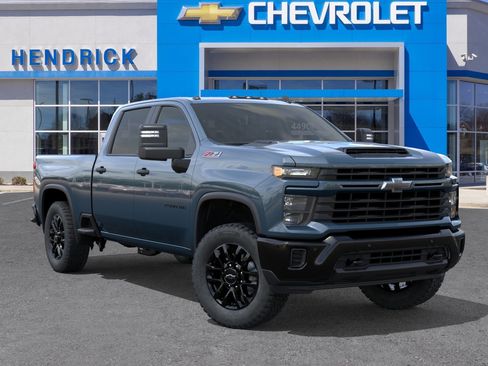 New 2026 Chevrolet Silverado 2500 Custom w/ Custom Value Package AWD/4WD image 9