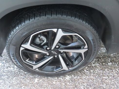 Used 2023 Chevrolet TrailBlazer RS w/ Technology Package image 15