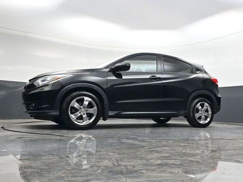 Used 2017 Honda HR-V EX image 30