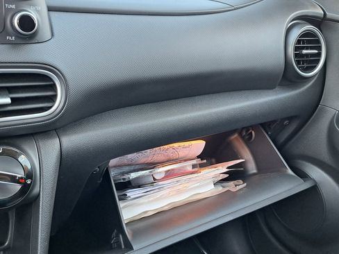 Used 2019 Hyundai Kona SEL image 19