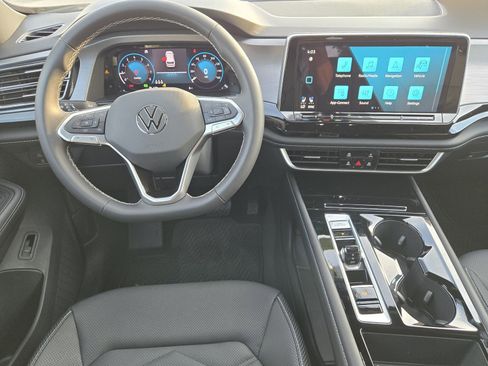New 2026 Volkswagen Atlas Cross Sport SE FWD image 10