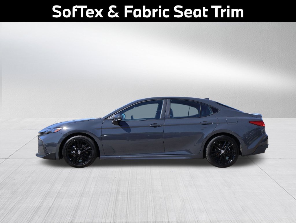 Used 2025 Toyota Camry SE FWD image 14