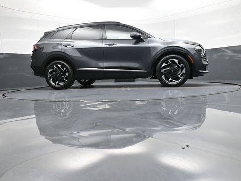 Certified 2025 Kia Sportage SX image 30