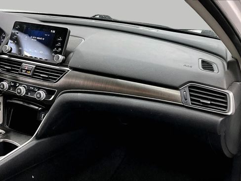 Used 2020 Honda Accord LX image 18