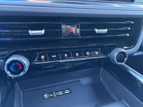 Used 2026 Chevrolet Suburban RST w/ Comfort Package image 39