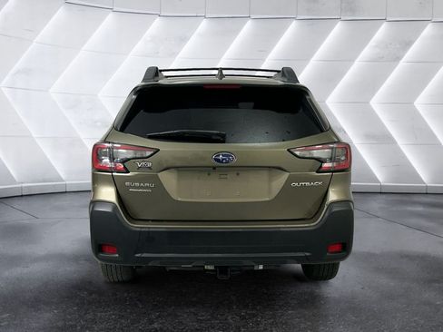 Used 2024 Subaru Outback Premium AWD/4WD image 5