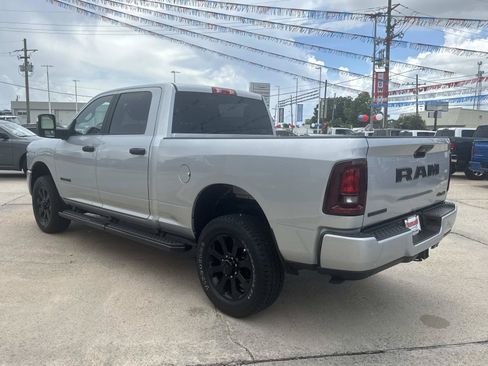 Used 2026 RAM 2500 Big Horn AWD/4WD image 5